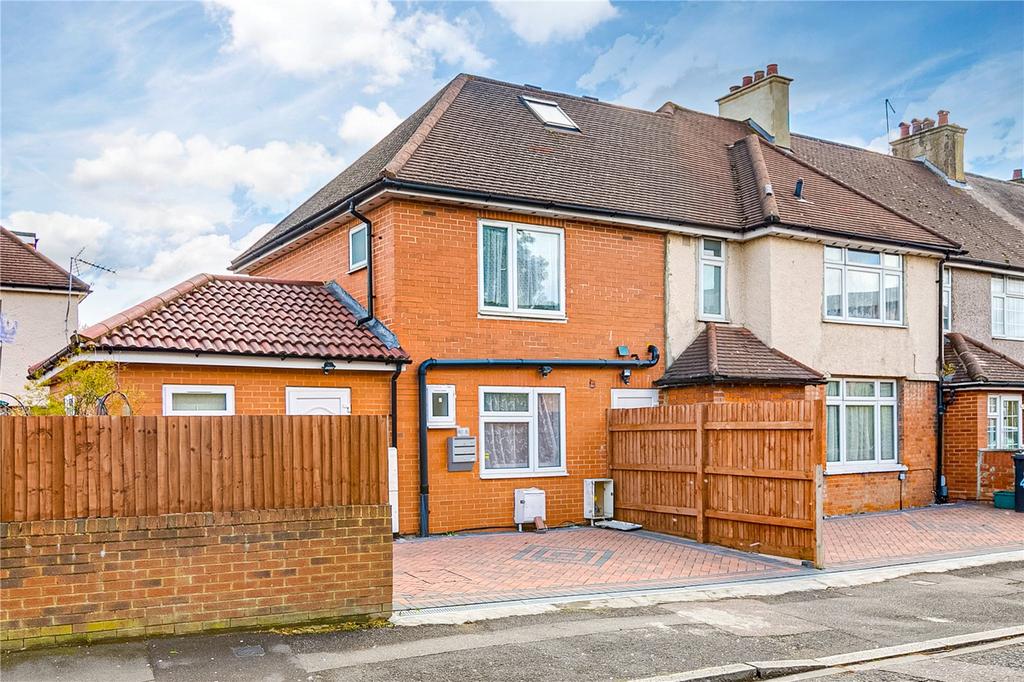 Olive Road, London Studio £875 pcm (£202 pw)