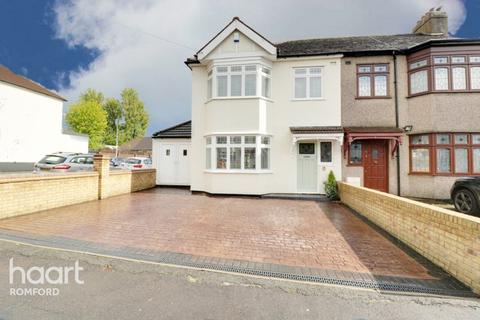 36 Norman Road, Hornchurch, RM11 1LN