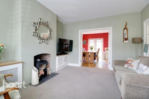 36 Norman Road, Hornchurch, RM11 1LN