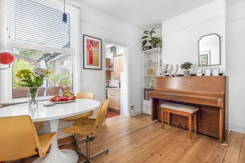 62 Stanley Gardens Road, Teddington, TW11 8SZ