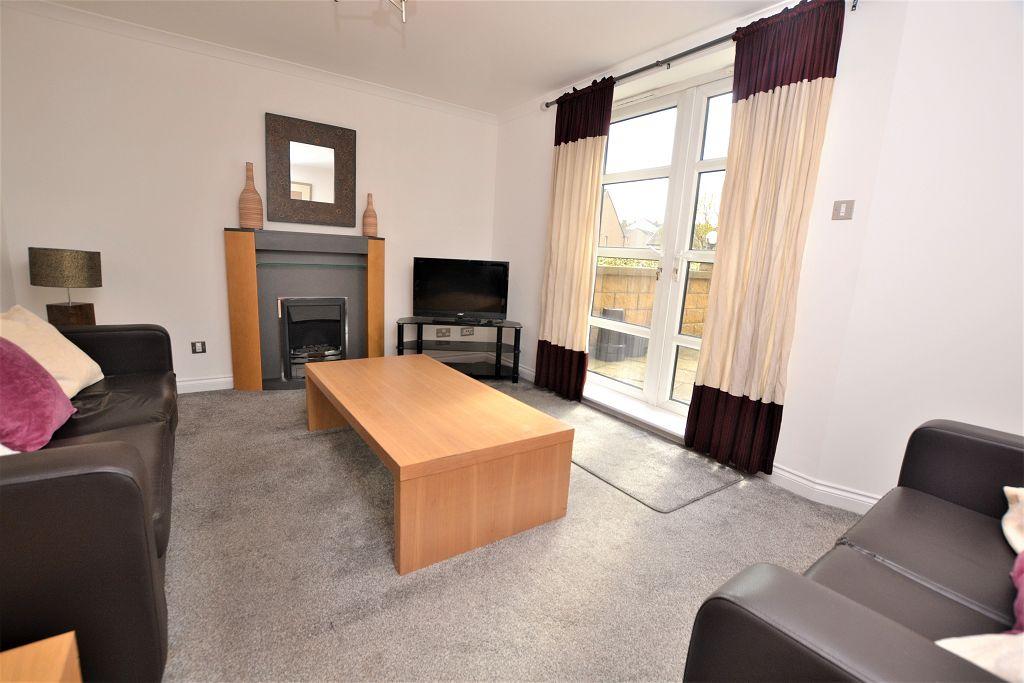 Springfield Street, Edinburgh, EH6 5DE 2 bed flat £240,000