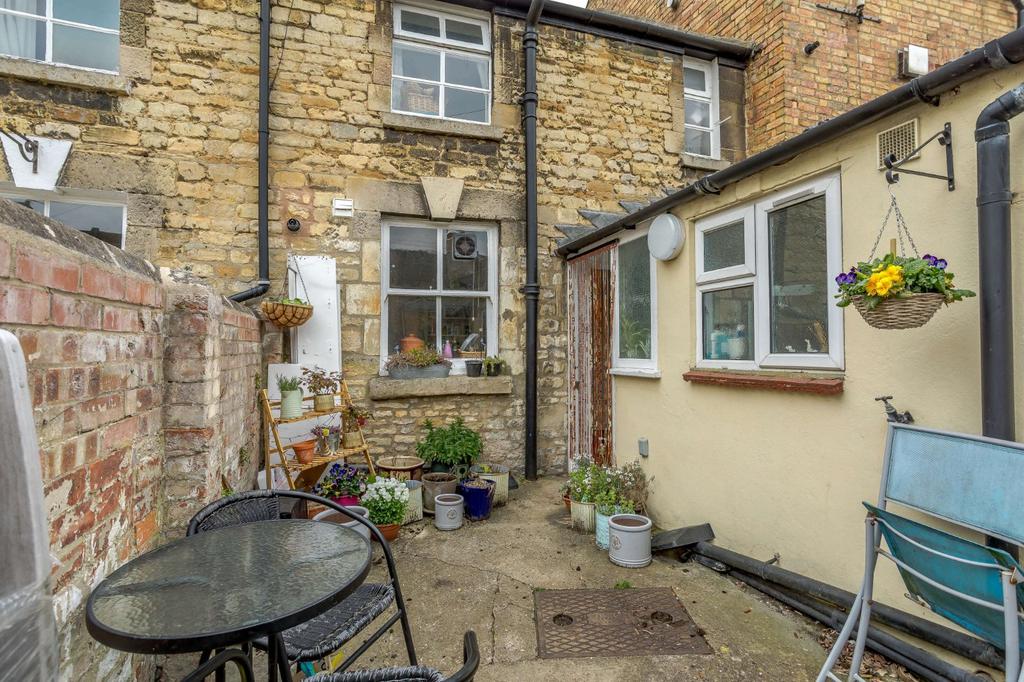 Rear Courtyard