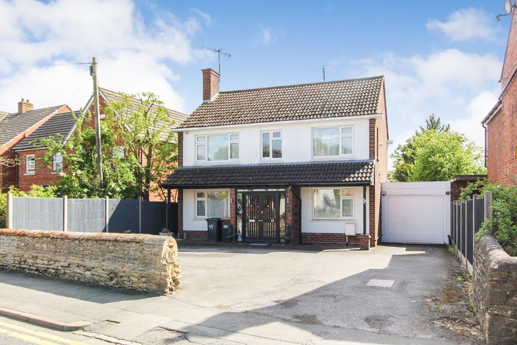 High Street, Clapham, Bedford 3 bed detached house £550,000