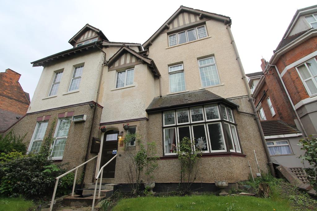 Handsworth Wood Road, Handsworth Wood, Birmingham B20 9 bed detached