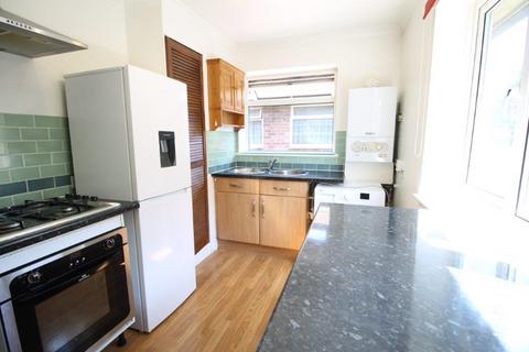 2 bedroom maisonette to rent, Belview Close , Northolt  UB5