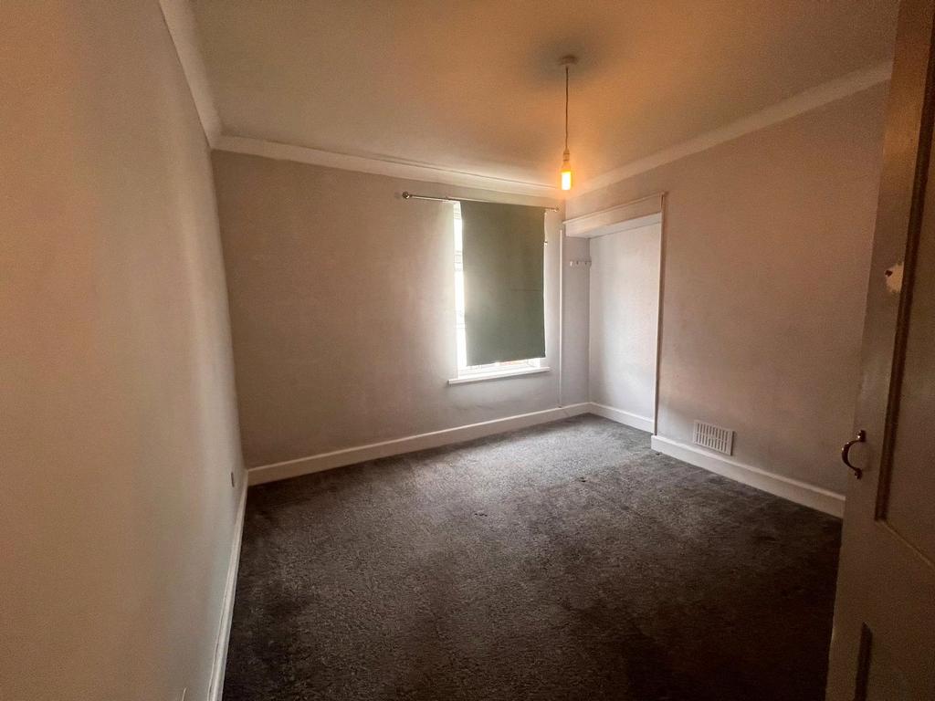 Bedroom 1 (Front)