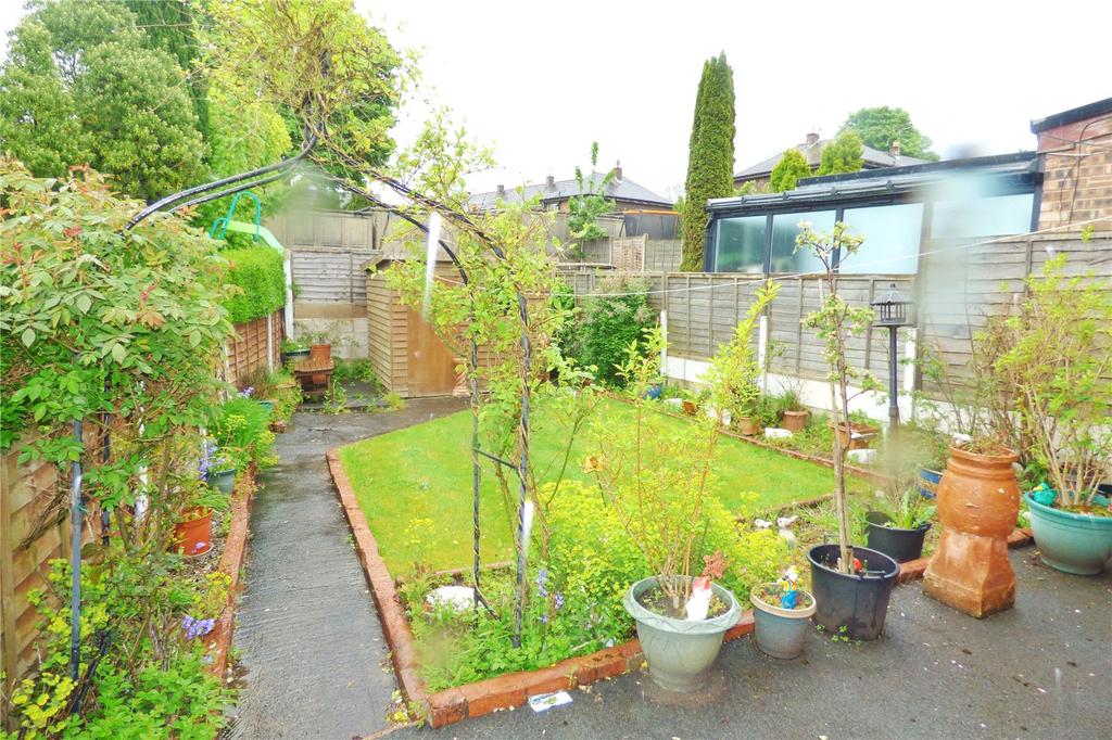 Eastleigh Road, Prestwich, Manchester, M25 3 bed semidetached house