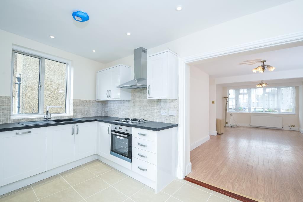 Felbridge Avenue, Stanmore, HA7 3 bed semidetached house £730,000