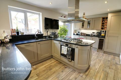 18 Waterside View, Rudheath, Northwich, CW9 7EG