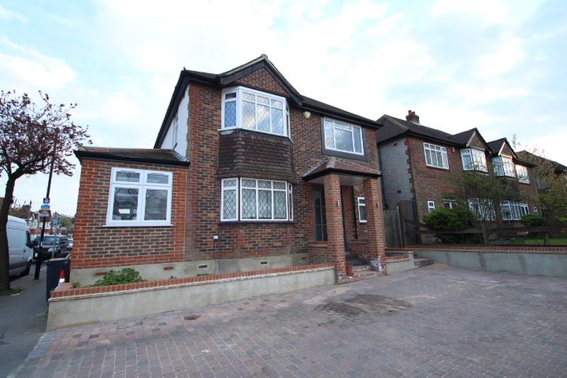 Wickham Road, Shirley 3 bed detached house £625,000