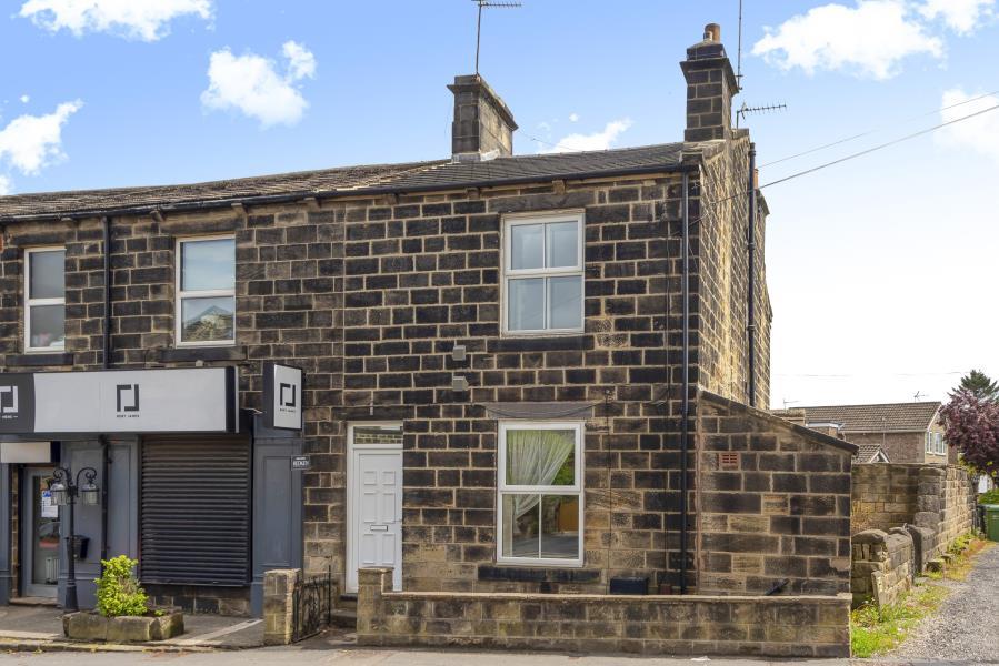 LONG ROW, HORSFORTH, WEST YORKSHIRE, LS18 5AT 3 bed terraced house £