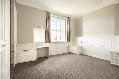 110 Long Row, Horsforth, Leeds, LS18 5AT