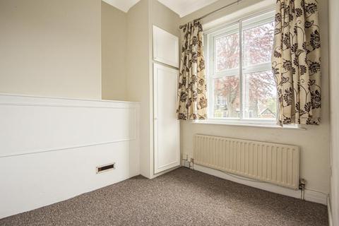 110 Long Row, Horsforth, Leeds, LS18 5AT