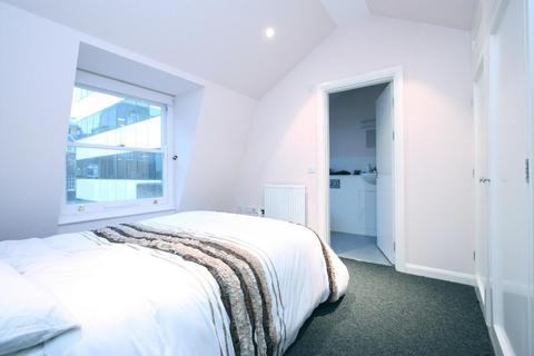 2 bedroom apartment to rent, Kings Head Yard, London, SE1