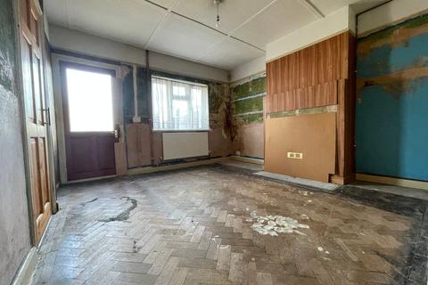 217 Avenue Road, Erith, DA8 3DA