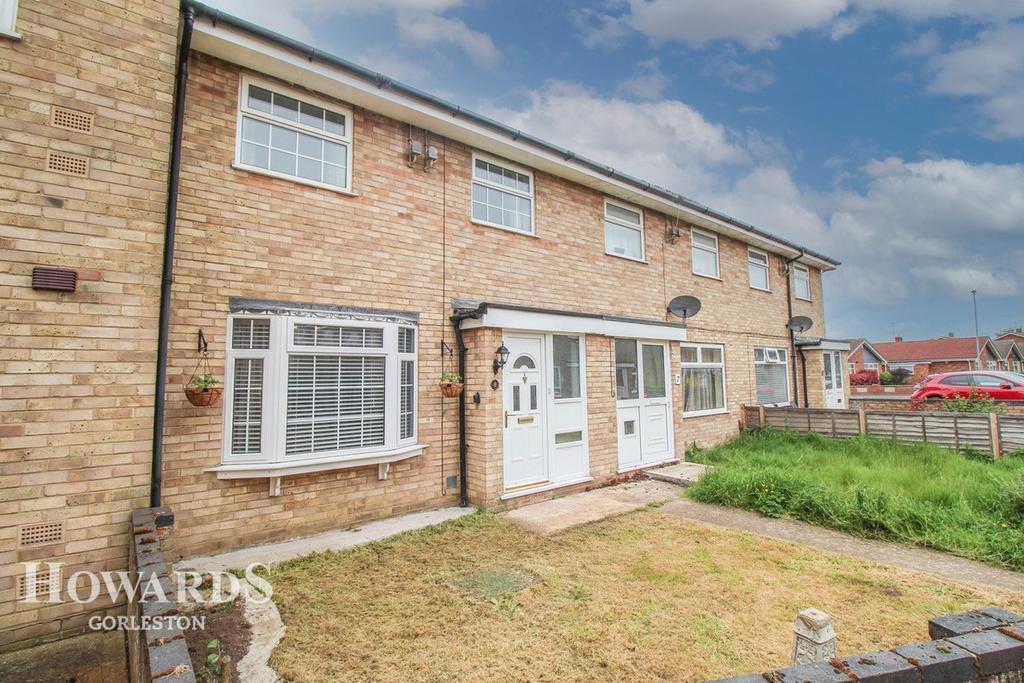 Mariners Close, Gorleston 2 bed terraced house £180,000