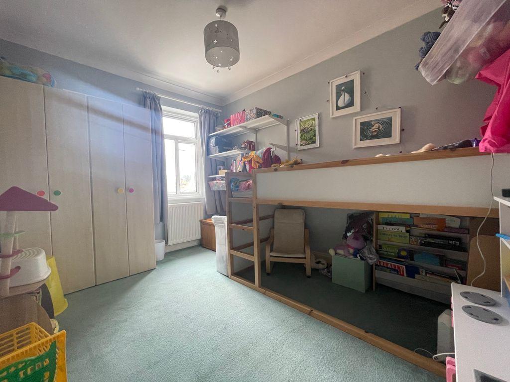 Bedroom 2 (Double)