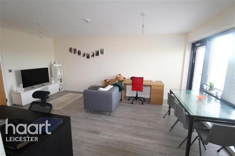 2 bedroom flat to rent, Dyersgate Apartments