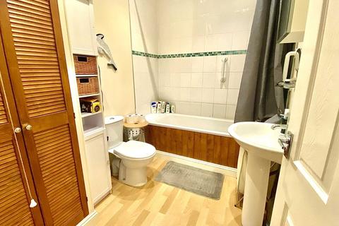 54 Allen Road, Rushden, NN10 0DY