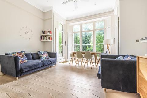 Flat 2, 70 Thicket Road, London, SE20 8DR