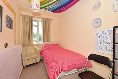 6 Arthur Road, Gillingham, ME8 9BT