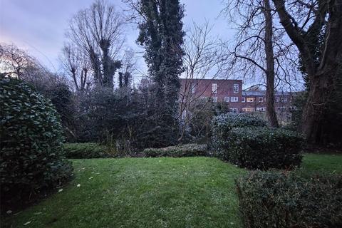 undefined, Pages Lane, Uxbridge, Greater London, UB8