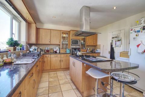 Myrtle House Cairn Road, Ilfracombe, EX34 8DL