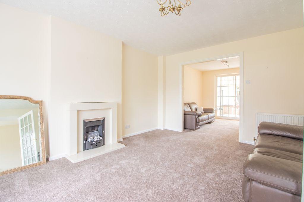 Kindlewood Drive, Chilwell NG9 6NE 5 bed detached house £1,350 pcm (£