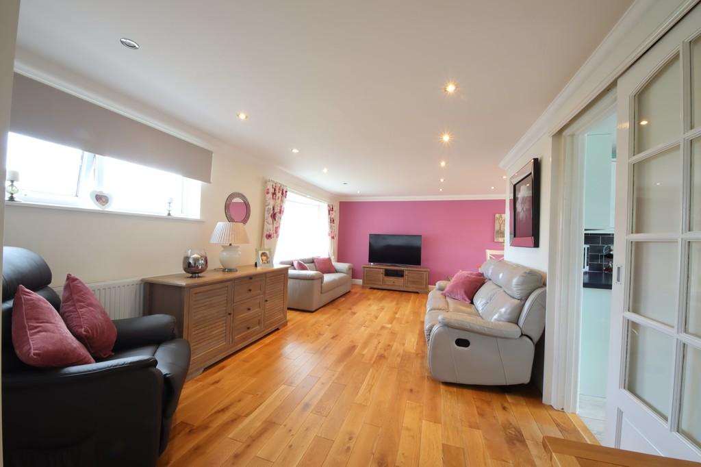 Red Brook Close Cherrybrook Paignton 2 bed detached bungalow £350,000