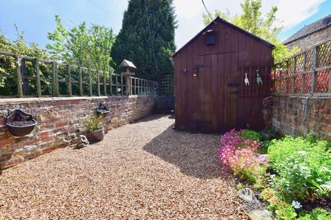 46 Chapmangate, Pocklington, York, YO42 2BJ