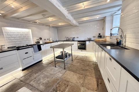 Cromer House, 51 Fore Street, Topsham, Exeter, EX3 0HW