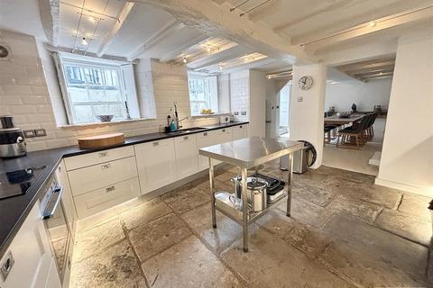 Cromer House, 51 Fore Street, Topsham, Exeter, EX3 0HW