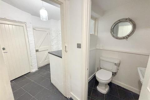 Cromer House, 51 Fore Street, Topsham, Exeter, EX3 0HW