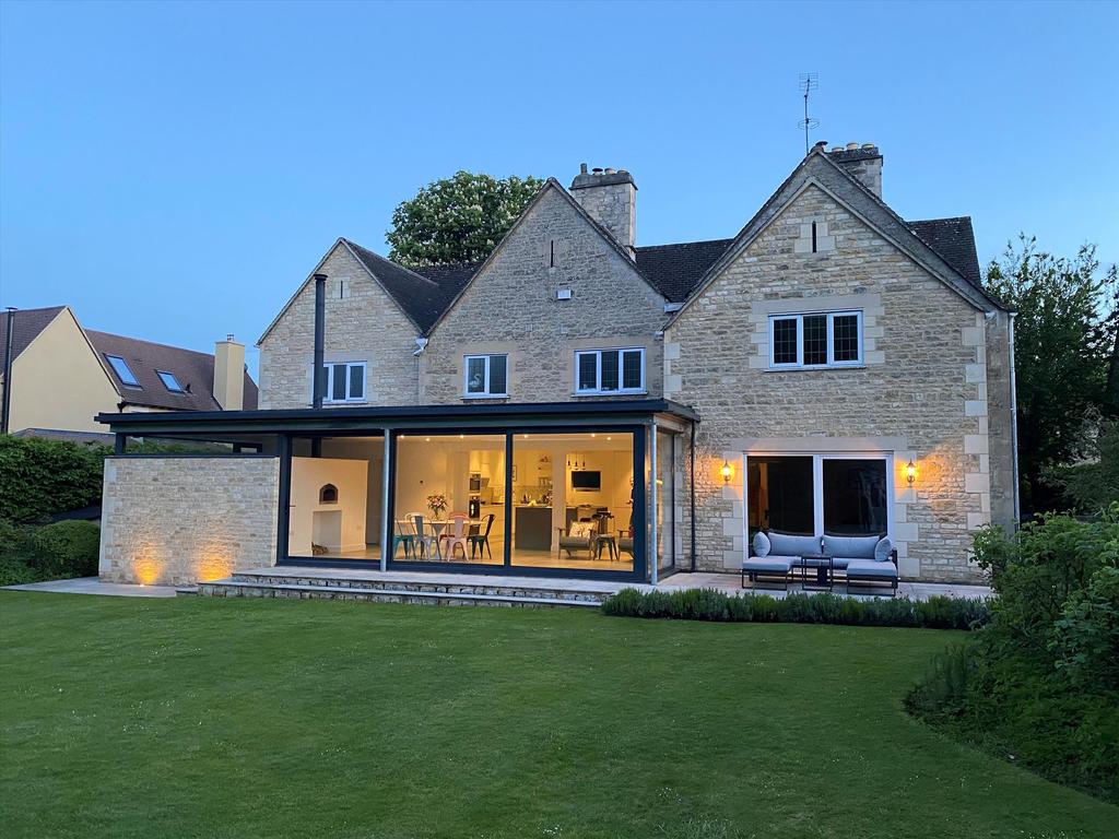 Berkeley Road, Cirencester... 5 bed detached house £1,475,000