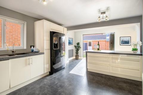 20 Allison Gardens, Beeston, Nottingham, NG9 5DG