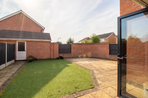 20 Allison Gardens, Beeston, Nottingham, NG9 5DG