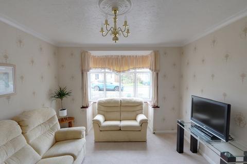 4 Castledon Road, Wickford, SS12 0EL