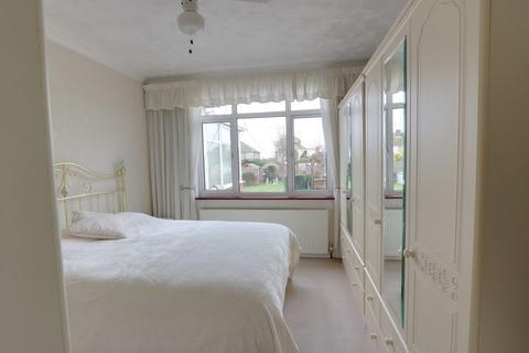 4 Castledon Road, Wickford, SS12 0EL