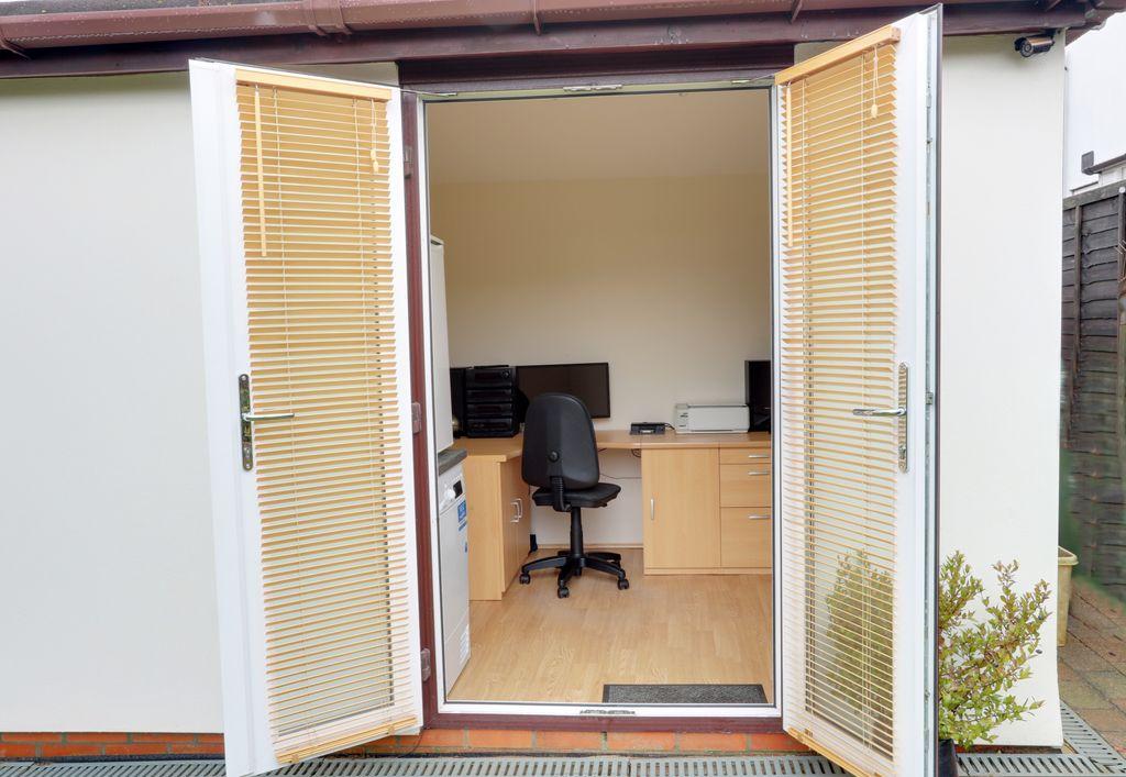 Office - Summerhouse