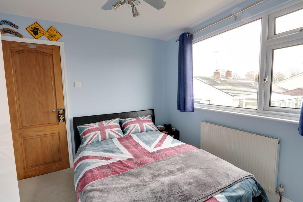 Bedroom 2 (Double)