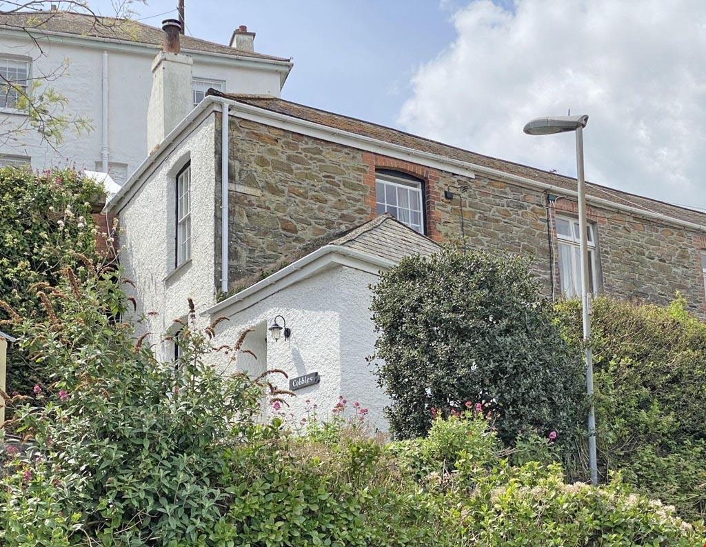 Mevagissey, Cornwall 2 bed end of terrace house £240,000