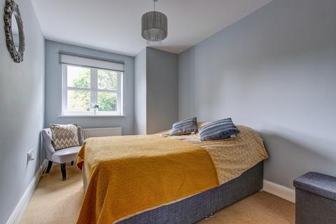 27 Shottery Close, Ipsley, Redditch, B98 0GE