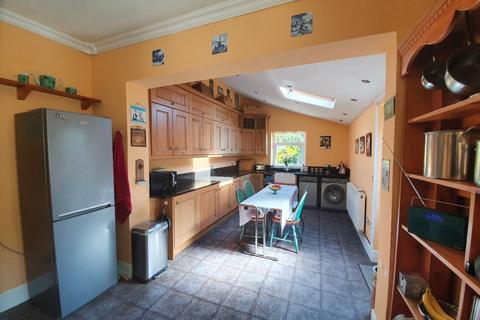 68 The Crescent, Northwich, CW9 8AD
