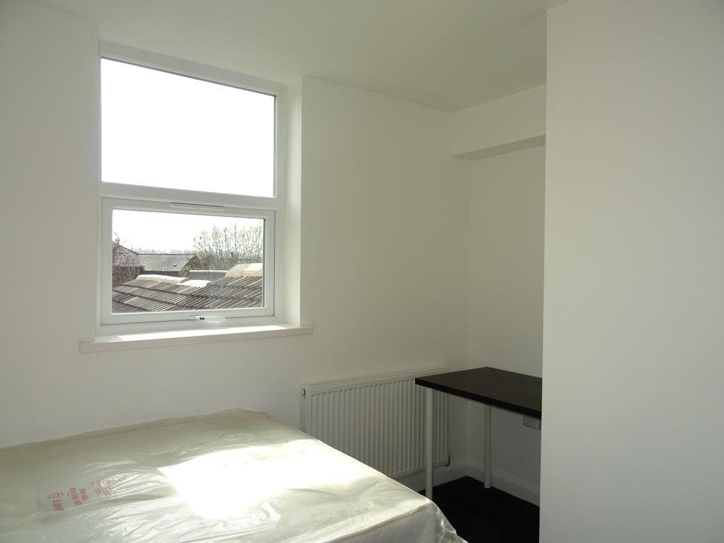 Latham Road, Coventry, CV5 6HR 5 bed terraced house £2,500 pcm (£577 pw)