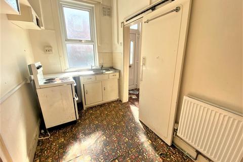 8 Cobden Place, Leeds, LS12 5LJ