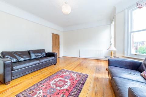 61b Rathcoole Avenue, London, N8 9LY
