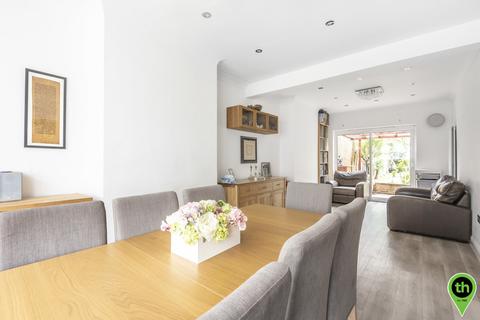 37 Aldridge Avenue, Edgware, HA8 8TA