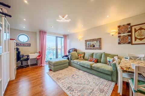 15 Warrior Close, London, SE28 0NL