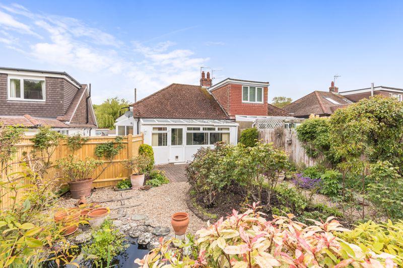 Mackie Avenue, Brighton 2 bed semidetached bungalow £375,000