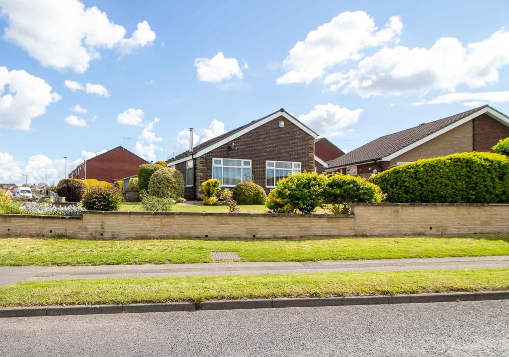Florence Avenue, Swallownest, Sheffield 2 bed detached bungalow £225,000